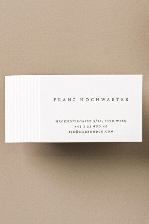 Visitenkarten, Serifenschirft